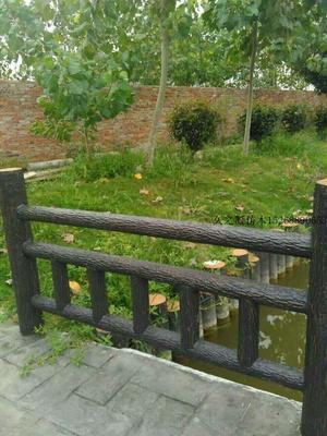 梯形仿树皮栏杆